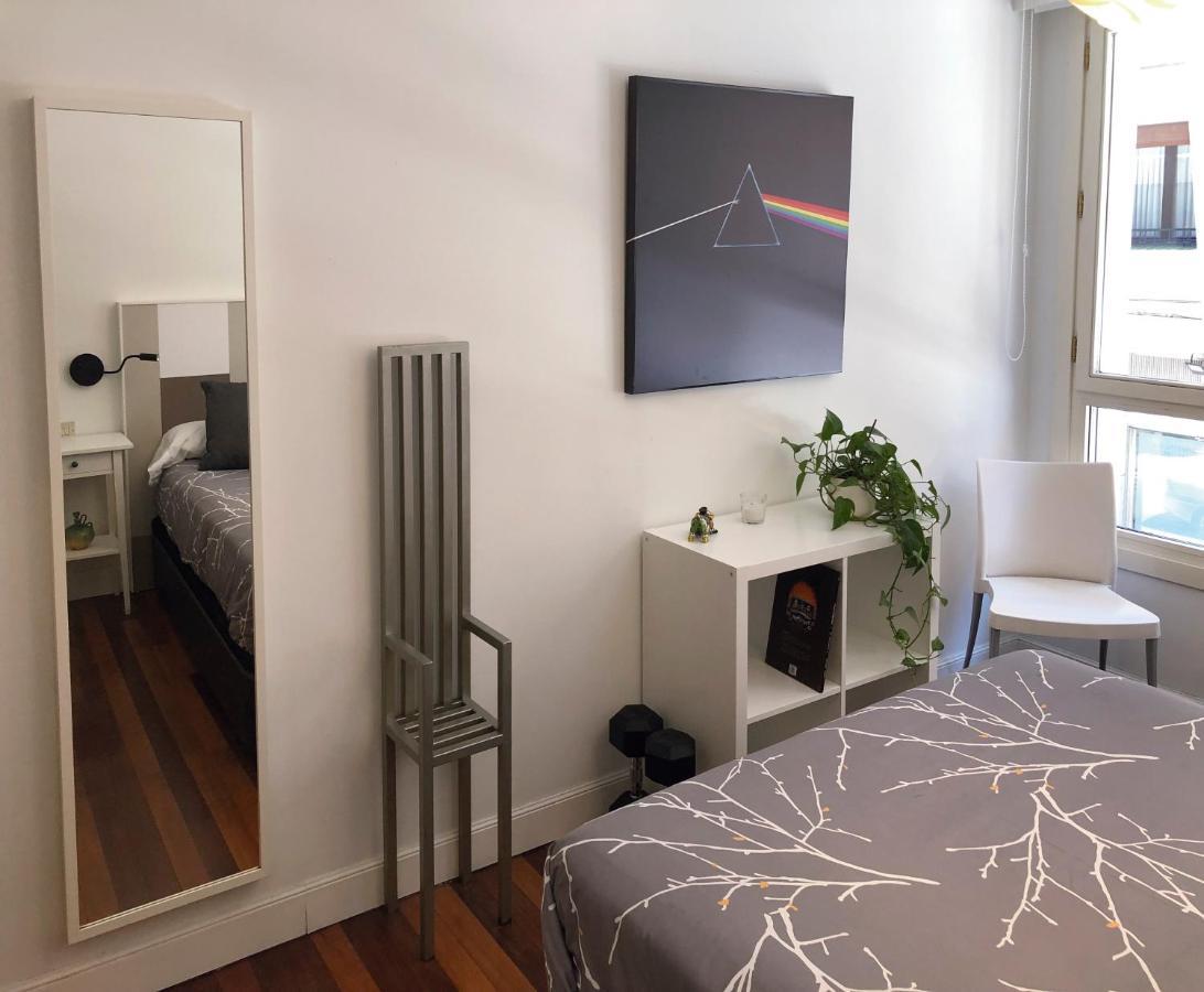 Apartamento Frente Al Guggenheim. Urbanizacion De Lujo En El Centro ビルバオ エクステリア 写真