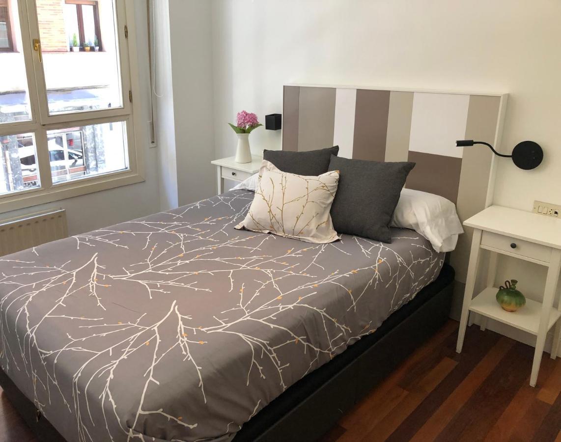 Apartamento Frente Al Guggenheim. Urbanizacion De Lujo En El Centro ビルバオ エクステリア 写真